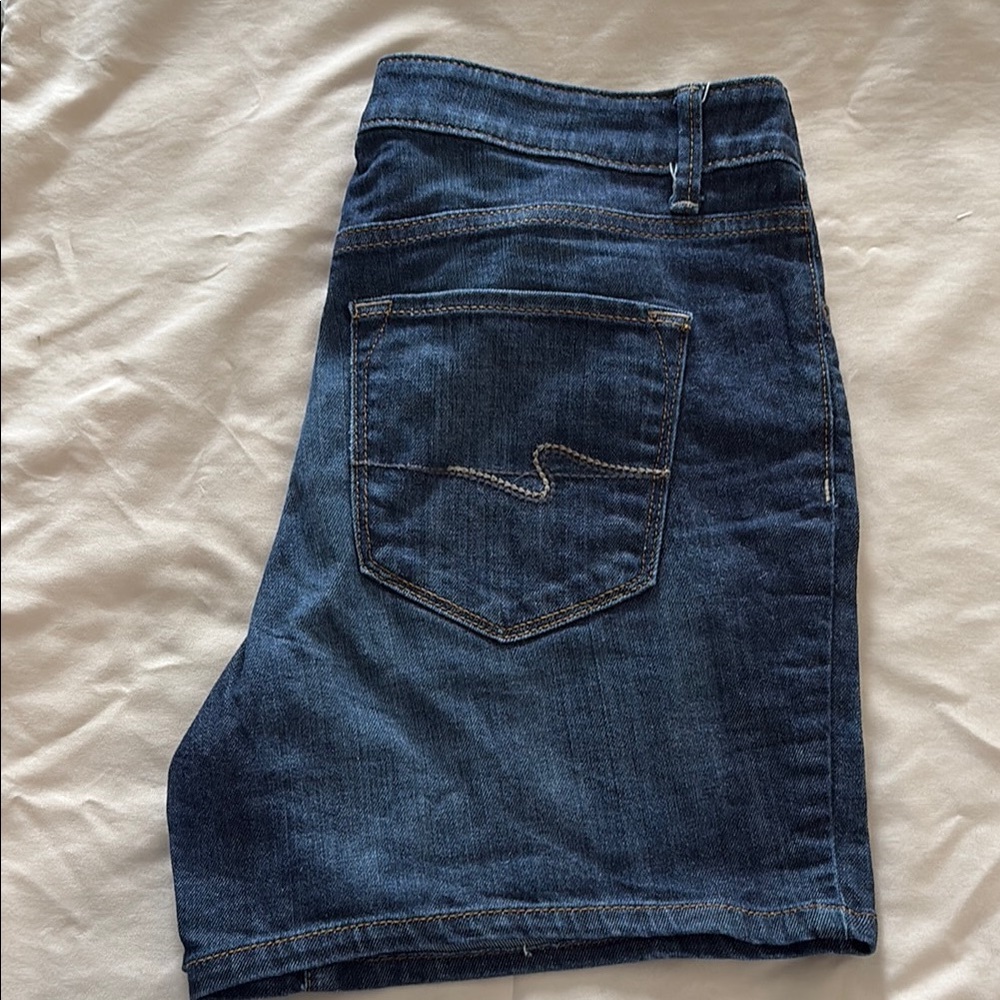 Sonoma Mid Rise Blue Denim Shorts